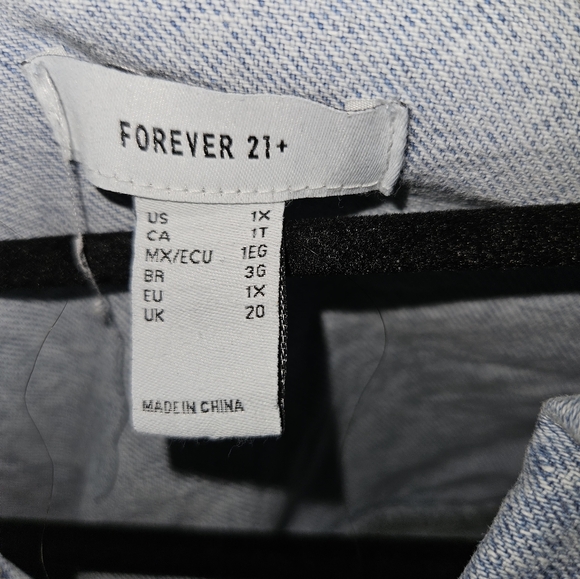 Forever 21 Plus Size Rhinestone Fringe Denim Jacket 1X - Picture 6 of 6